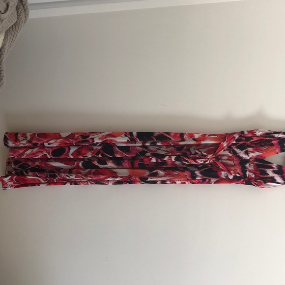 Dress - Picture 3 of 3